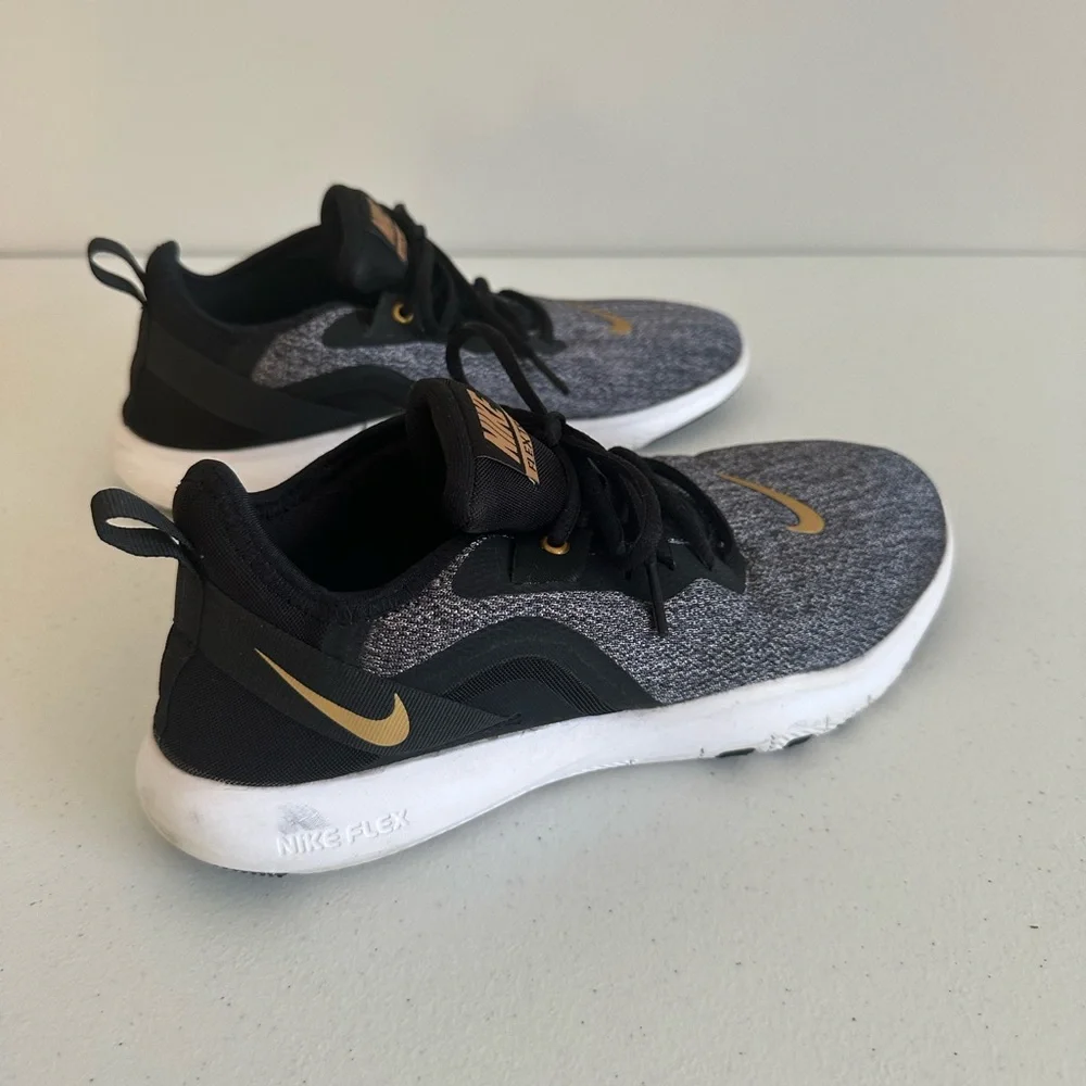 Women’s‎ 9.5 Nike Flex TR 9 Gunsmoke and Gold Sneakers
